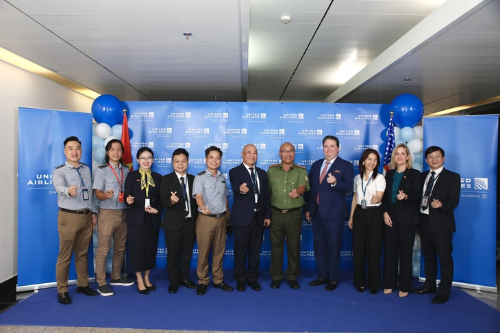United Airlines - Ảnh 3.