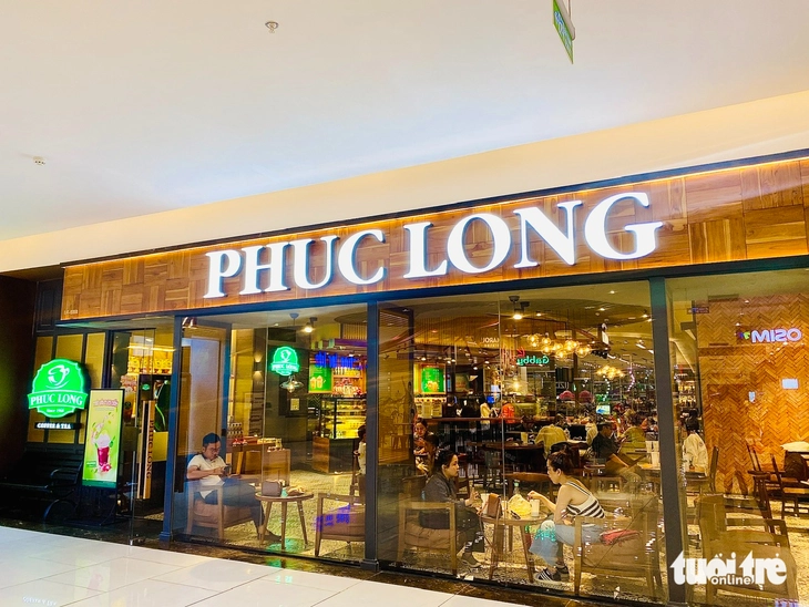 Đằng sau doanh thu kỷ lục của Phúc Long: Bán cà phê và trà sữa chỉ là phần nổi  - Ảnh 1.