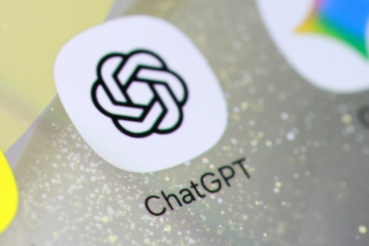 Hơn một triệu người dùng ChatGPT có ý định tự sát mỗi tuần - Ảnh 1. ChatGPT - Ảnh 1.