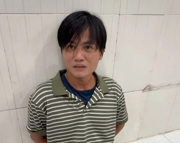 Bắt nhanh nghi phạm dùng súng giả cướp 100 triệu đồng tại chợ Bình Điền- Ảnh 1. Bắt nhanh nghi phạm dùng súng giả cướp 100 triệu đồng tại chợ Bình Điền- Ảnh 1.