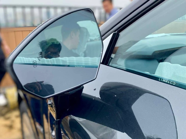 Lynk & Co 08 - Ảnh 7.