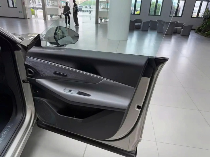 Lynk & Co 08 - Ảnh 6.