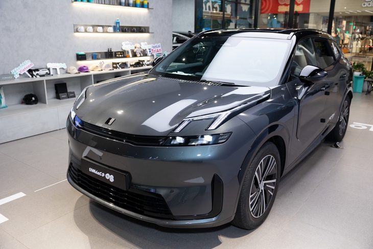 Lynk & Co 08 - Ảnh 2.