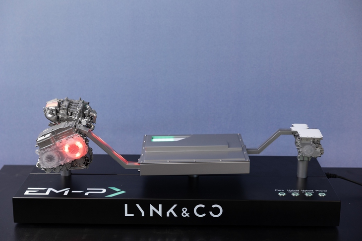 Lynk & Co 08 - Ảnh 3.