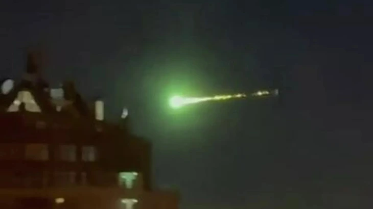 NASA xóa dữ liệu về tiểu hành tinh 2025 US6 sau khi xuất hiện vật thể sáng bay qua bầu trời Matxcơva - Ảnh 1. Matxcơva - Ảnh 1.