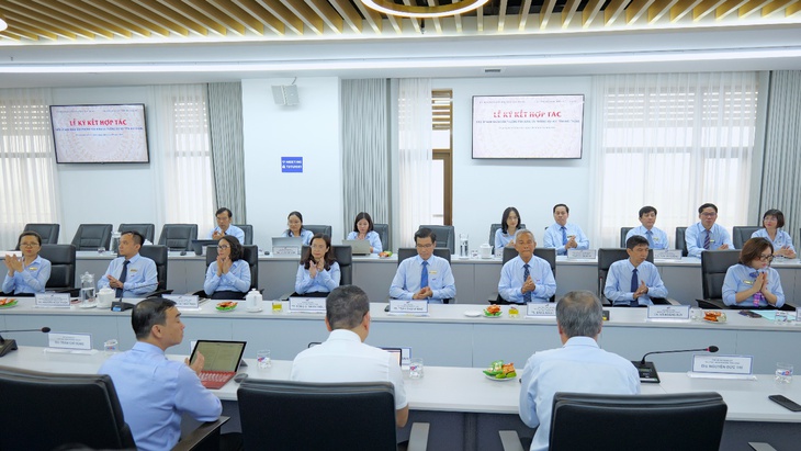 Trường ĐH Tôn Đức Thắng và phường Tân Hưng hợp tác, thúc đẩy đổi mới sáng tạo - Ảnh 1.