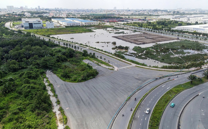 TP.HCM sẽ xử nghiêm nhà thầu, lãnh đạo đơn vị để chậm giải ngân vốn đầu tư công - Ảnh 2.