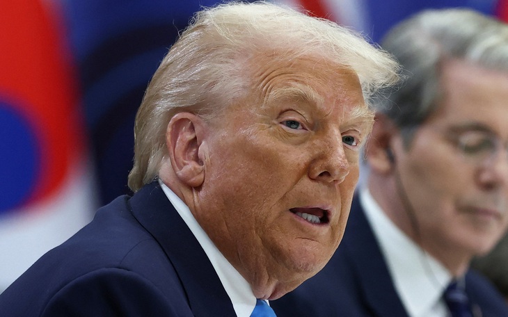 Ông Donald Trump gặp ông Tập Cận Bình lần đầu tiên từ 2019 - Ảnh 2.