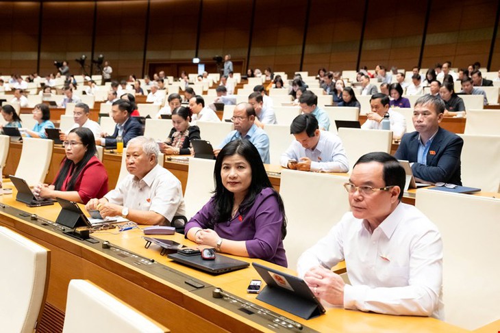 Tin tức sáng 30-10: Giá căn hộ Hà Nội lập đỉnh, dòng tiền đầu tư dịch chuyển khỏi thủ đô - Ảnh 1.