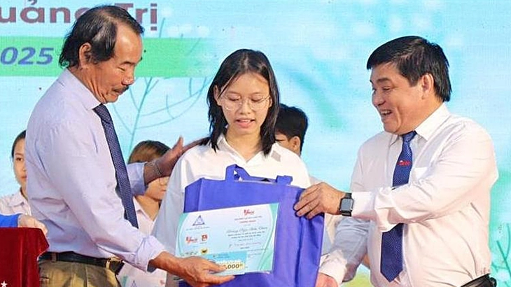 Tiếp sức đến trường - Ảnh 1.