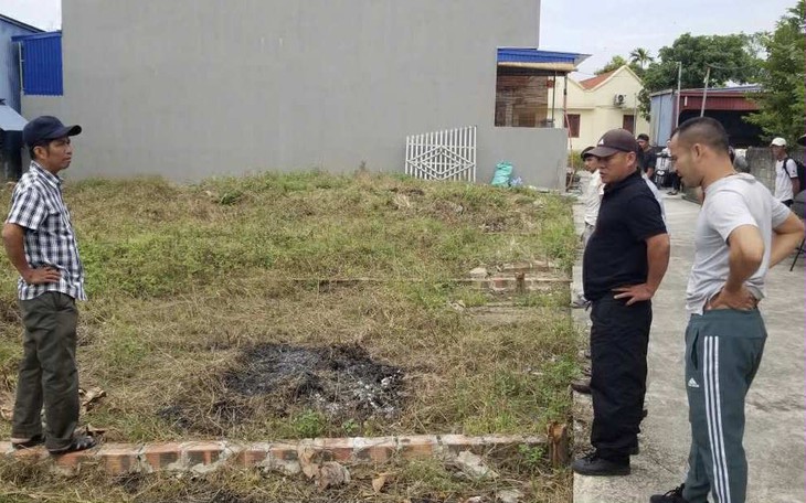 Tranh chấp với hàng xóm vì xây nhà theo tọa độ của công ty - Ảnh 2.