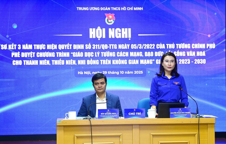 Công an ‘phủ xanh’ không gian mạng khi tin tốt bị ‘chìm’ giữa thông tin tiêu cực - Ảnh 1. Tin tốt dễ bị lẫn giữa hàng triệu thông tin tiêu cực, thiếu kiểm chứng - Ảnh 1.