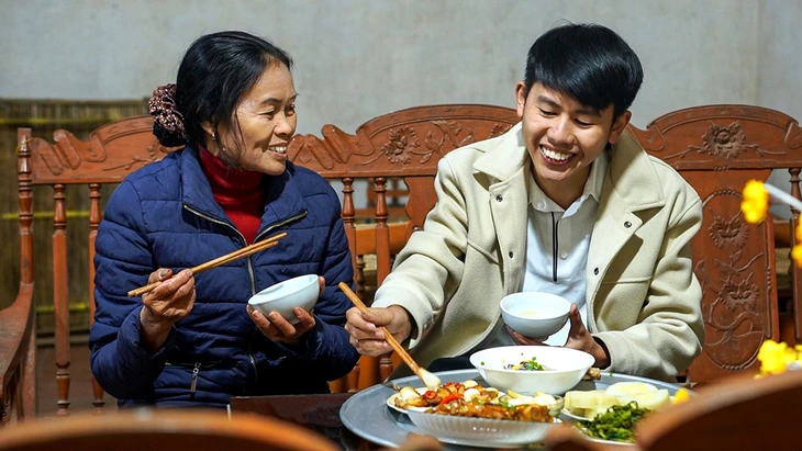 Chàng trai trẻ mang 'Ẩm thực mẹ làm' đến Hội nghị Thượng đỉnh Forbes 30 Under 30 châu Á  - Ảnh 4.