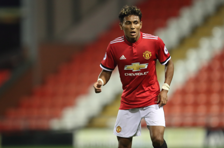 Cựu cầu thủ Man United có bản hợp đồng mới nhờ ChatGPT - Ảnh 1.