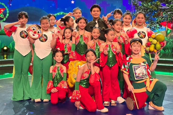 Nhạc sĩ Nguyễn Văn Chung vui Trung thu cùng VTV, Rộn ràng trăng thu trên HTV9 - Ảnh 2.