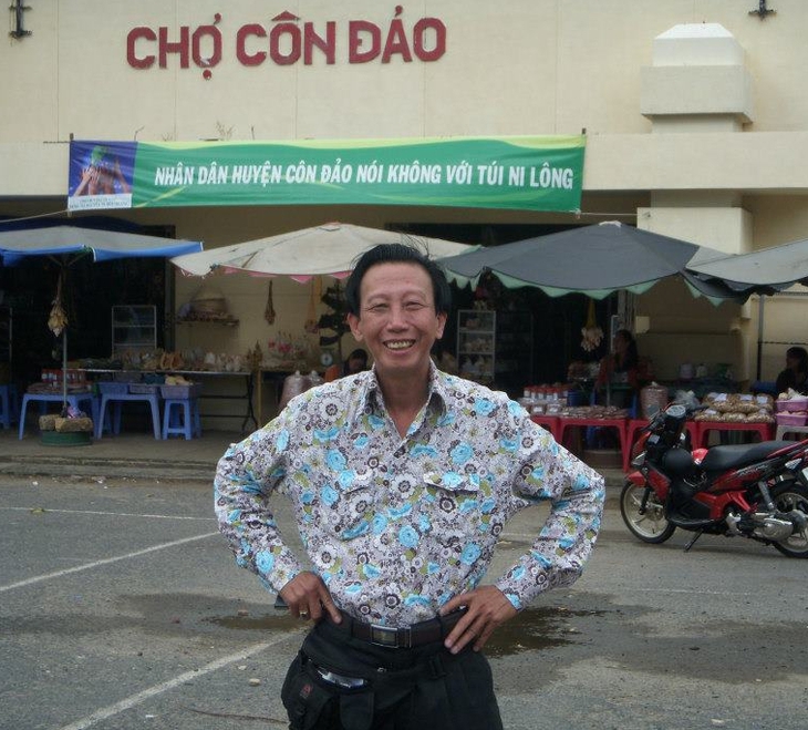 Con trai nhạc sĩ Thế Hiển đăng cả ngàn ảnh tiễn biệt ba - Ảnh 2.