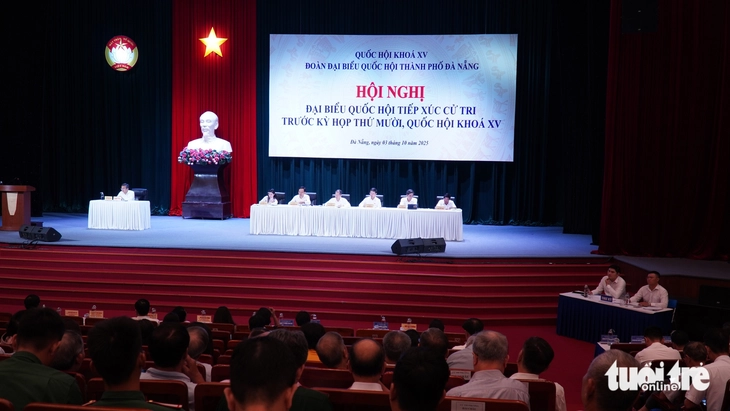 Chủ tịch UBND TP Đà Nẵng: Xử lý công việc chậm thì một là do tắc trách, hai là do năng lực - Ảnh 4.