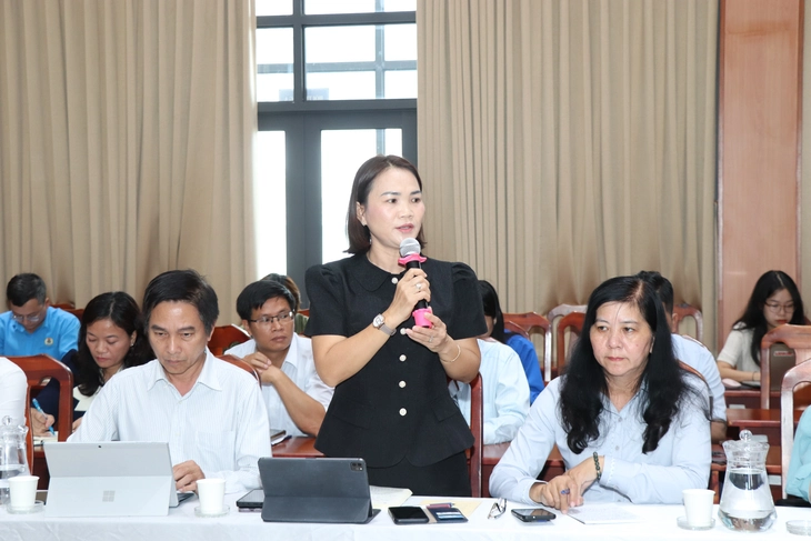 Từ khai giảng không hoa, ngành giáo dục TP.HCM góp hơn 17 tỉ đồng ủng hộ đồng bào vùng lũ - Ảnh 2.
