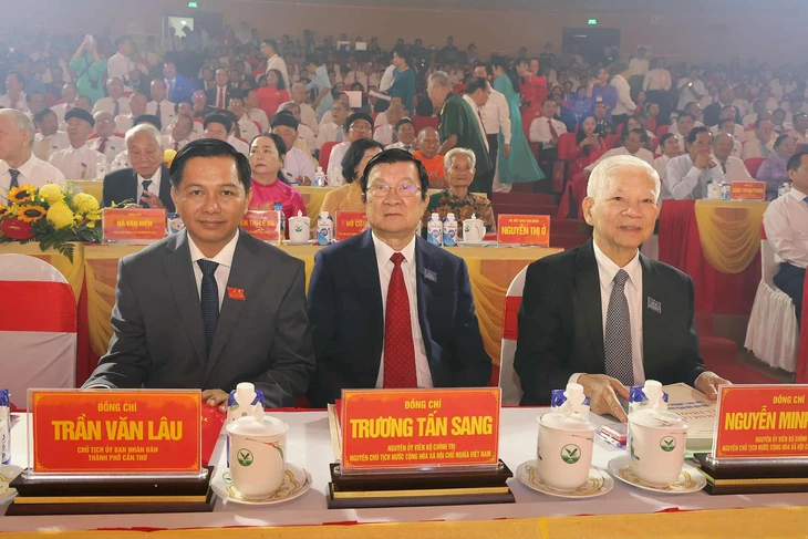 Vĩnh Long phấn đấu trở thành trung tâm sản xuất năng lượng tái tạo - Ảnh 1.