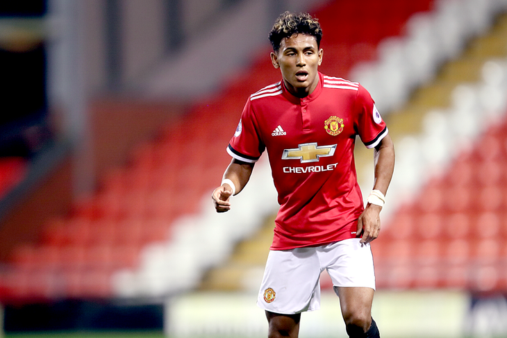 Cựu cầu thủ Man United có bản hợp đồng mới nhờ ChatGPT - Ảnh 1.