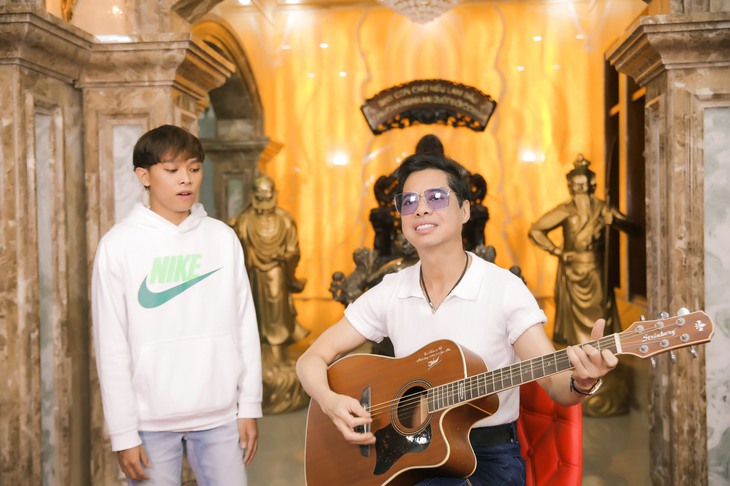 Tình thầy trò hiếm có giữa Ngọc Sơn và Hồ Văn Cường giữa showbiz nhiều thị phi  - Ảnh 1.