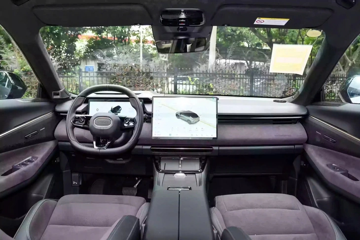 'Lynk & Co 08 có thể đi 200km không cần xăng, giá 1,5 tỉ đồng sẽ dễ bán' - Ảnh 4.