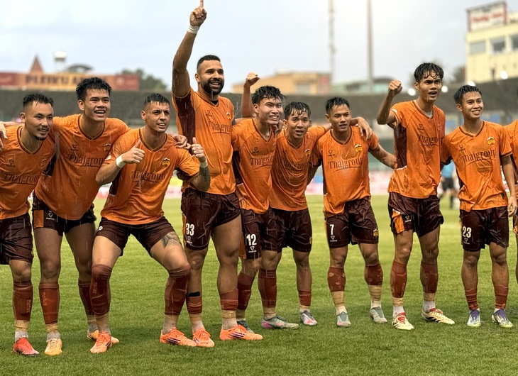 Sút hỏng 11m, CLB Hoàng Anh Gia Lai vẫn chưa biết thắng - Ảnh 1.
