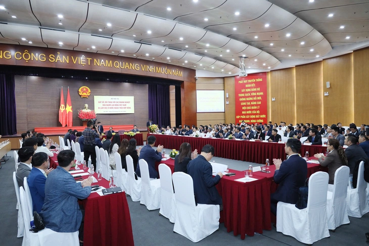 làm việc - Ảnh 2.