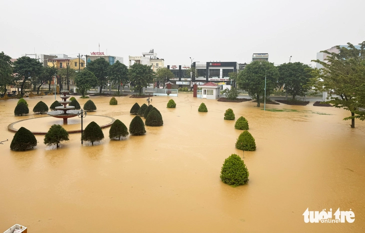 nước lũ - Ảnh 2.