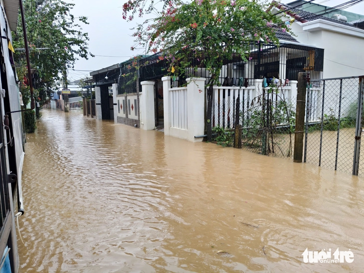 nước lũ - Ảnh 6.