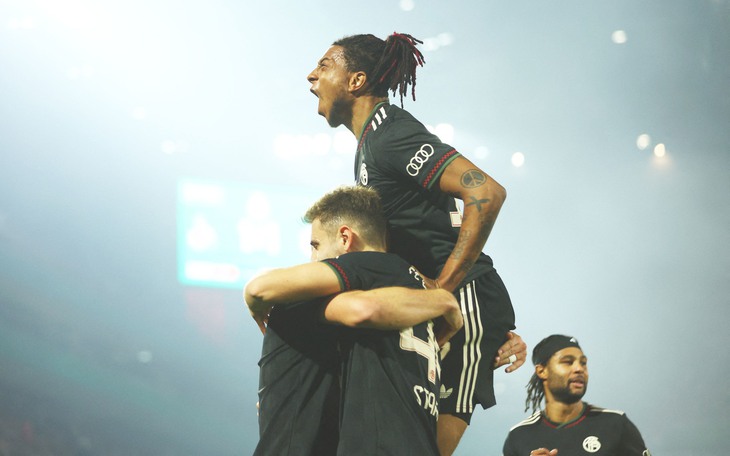 Vinicius xin lỗi vì nổi nóng ở trận El Clasico nhưng ‘lơ’ HLV Alonso  - Ảnh 3.