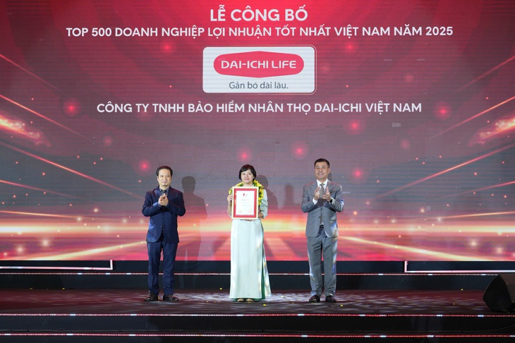 Dai-ichi Life Việt Nam lần thứ 5 nhận giải thưởng 'Top 500 doanh nghiệp lợi nhuận tốt nhất Việt Nam' - Ảnh 1.