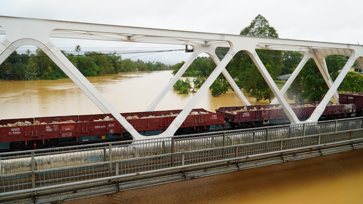 sông Hương - Ảnh 2.