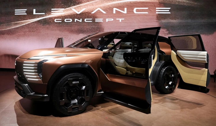 Xe điện thành nhà di động: Có tủ lạnh, đủ điện sống trong rừng 2 ngày - Ảnh 2.