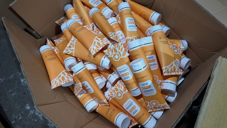 mỹ phẩm giả - Ảnh 5.