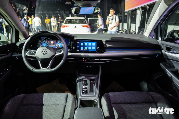 Volkswagen Golf - Ảnh 5.