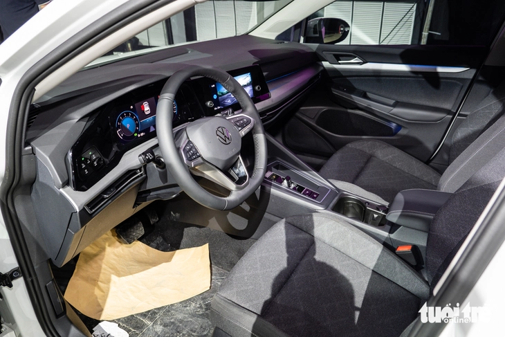 Volkswagen Golf - Ảnh 12.