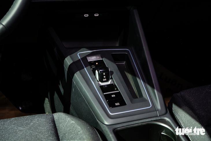 Volkswagen Golf - Ảnh 13.