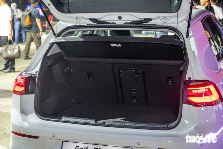 Volkswagen Golf - Ảnh 15.