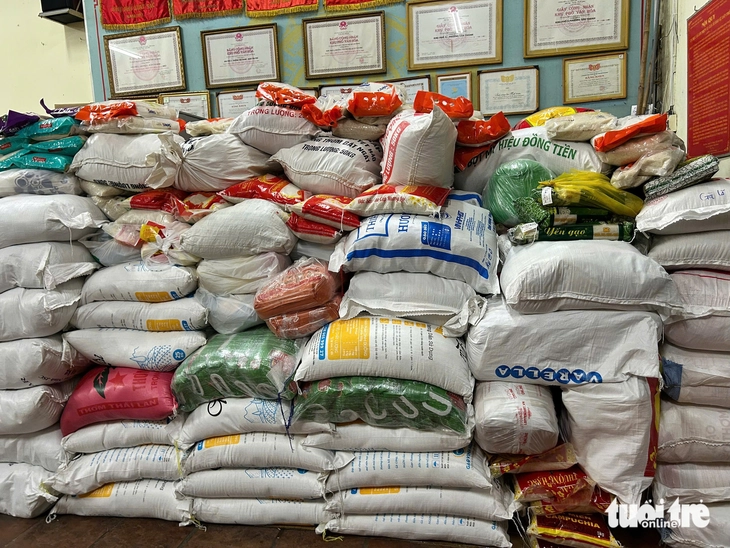 cứu trợ - Ảnh 6.