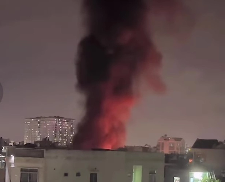 cháy nhà - Ảnh 1.