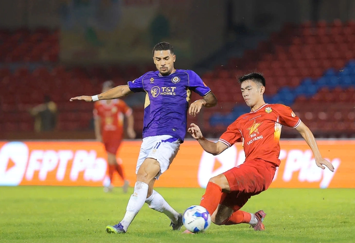 Viktor Lê khiến CLB Hà Nội thua vì bàn phản lưới nhà - Ảnh 3.