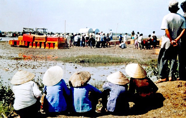 Những trận bão lũ khủng khiếp - Kỳ 6: 28 năm bão Linda, nước mắt vẫn rơi - Ảnh 2. bão linda - Ảnh 4.