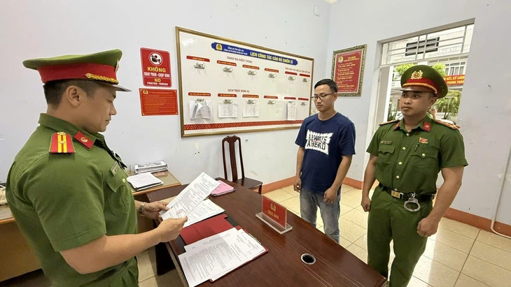 Bắt phó phòng ngân hàng lừa đảo 4,8 tỉ đồng để đầu tư qua mạng- Ảnh 1. lừa đảo - Ảnh 1.