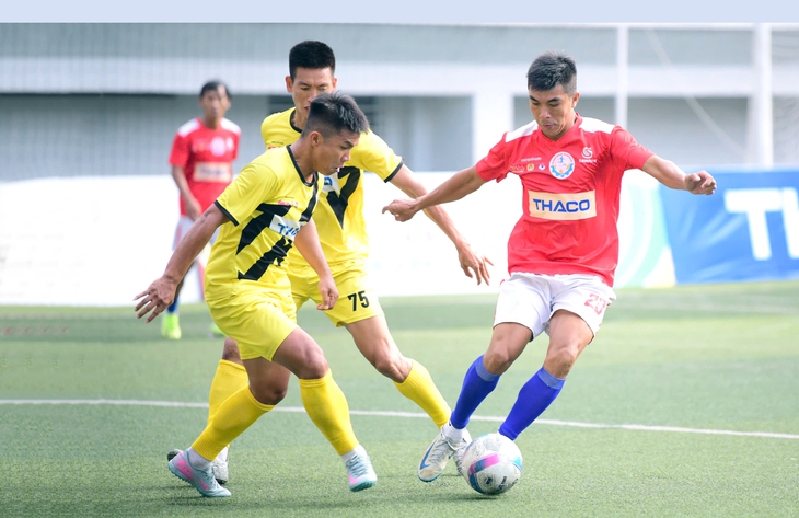 Giải bóng đá công nhân, viên chức Việt Nam: Động lực cho bóng đá phong trào nở rộ - Ảnh 1. công nhân - Ảnh 1.