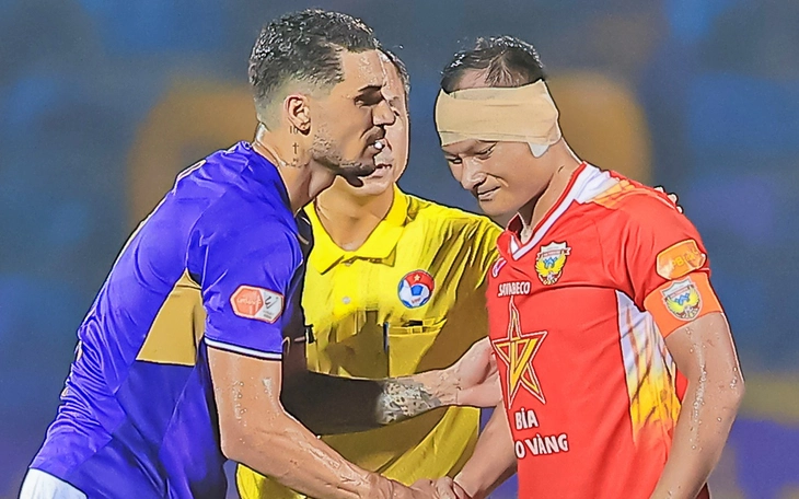 Nhận chiếc giày vàng châu Âu, Mbappe tuyên bố: 'Tôi không còn như trước nữa' - Ảnh 3.