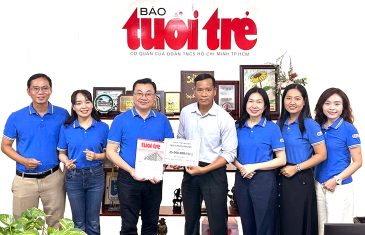 Nhóm thiện nguyện nhờ Tuổi Trẻ gửi tấm lòng về miền Trung yêu thương - Ảnh 1.
