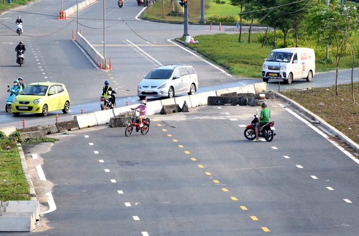 Đưa vào khai thác đường song hành phải Võ Nguyên Giáp - Ảnh 1.