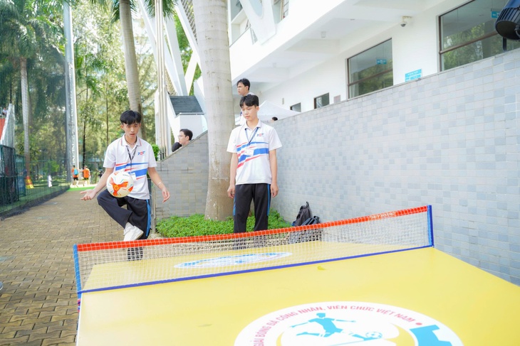 Nhiều hoạt động sôi nổi ở vòng chung kết Giải bóng đá công nhân, viên chức  - Ảnh 3.