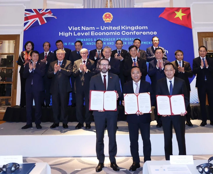 Việt - Anh tăng cường hợp tác năng lượng sạch và tài chính xanh - Ảnh 1.